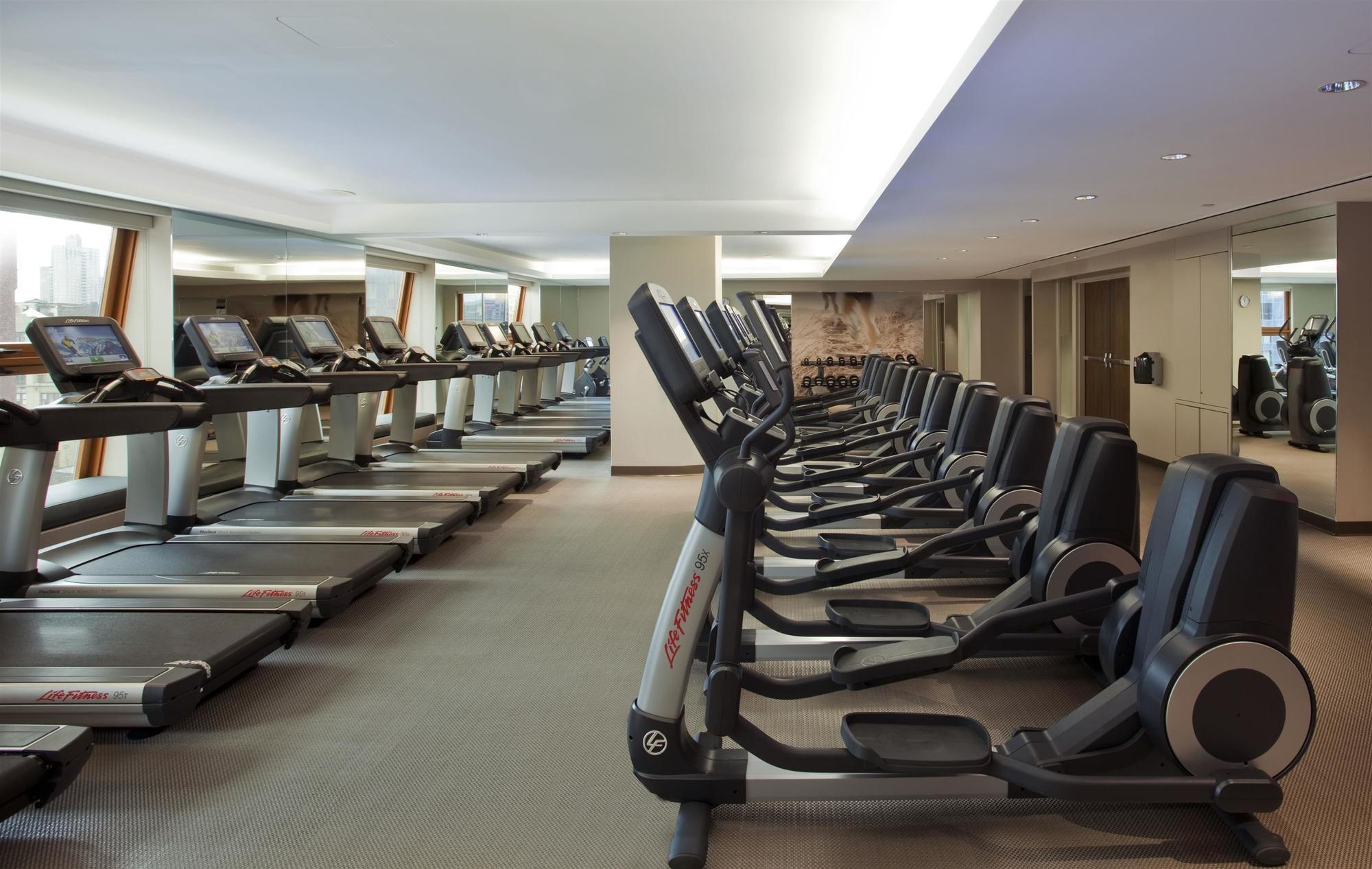 Отель The Westin New York At Times Square Экстерьер фото The gym at the Westin Palace Madrid